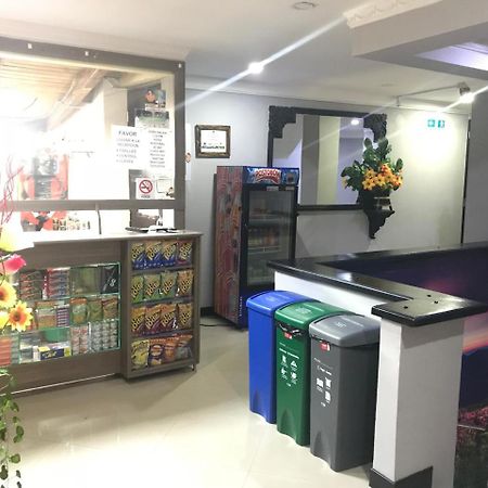 Hotel Calipso מרינייה מראה חיצוני תמונה
