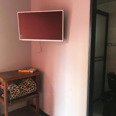 Hotel Calipso מרינייה מראה חיצוני תמונה