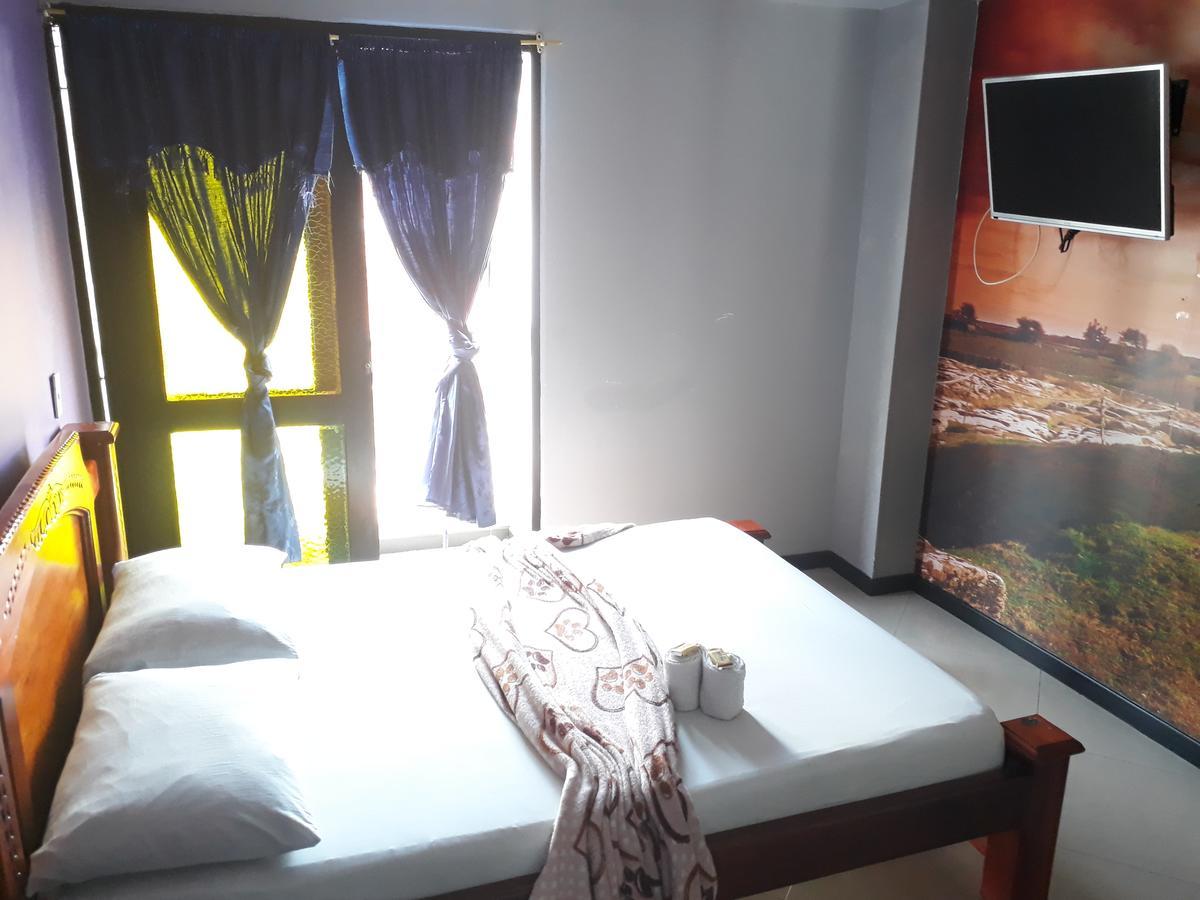 Hotel Calipso מרינייה מראה חיצוני תמונה