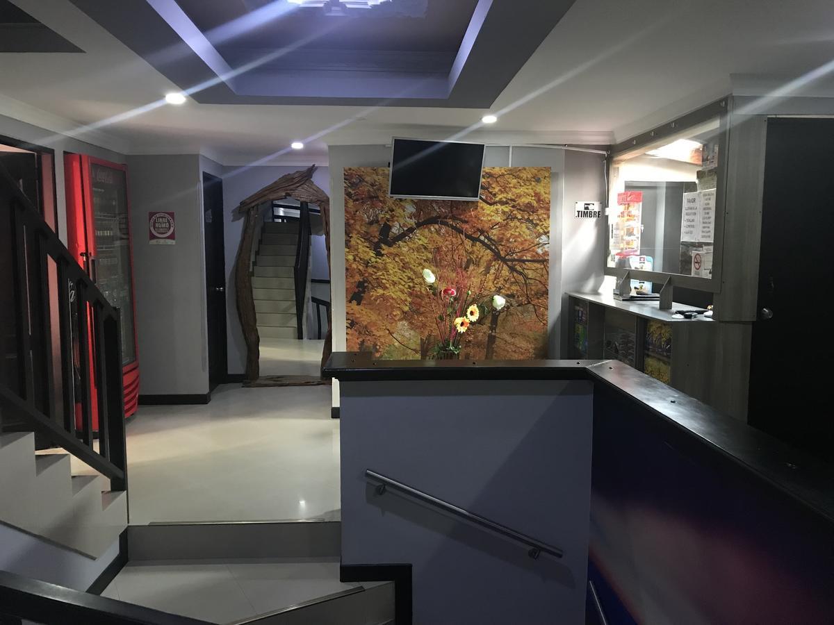 Hotel Calipso מרינייה מראה חיצוני תמונה